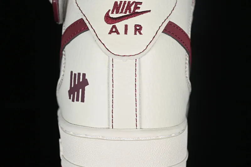 All categories Nk Air Force 1 Air Force series Nk Air Force 1 Mid Air Force mid-top Undefeated x Nk Air Force 1'07 Mid beige white red Air Force 1 mid-top casual sneakers UW2369-015